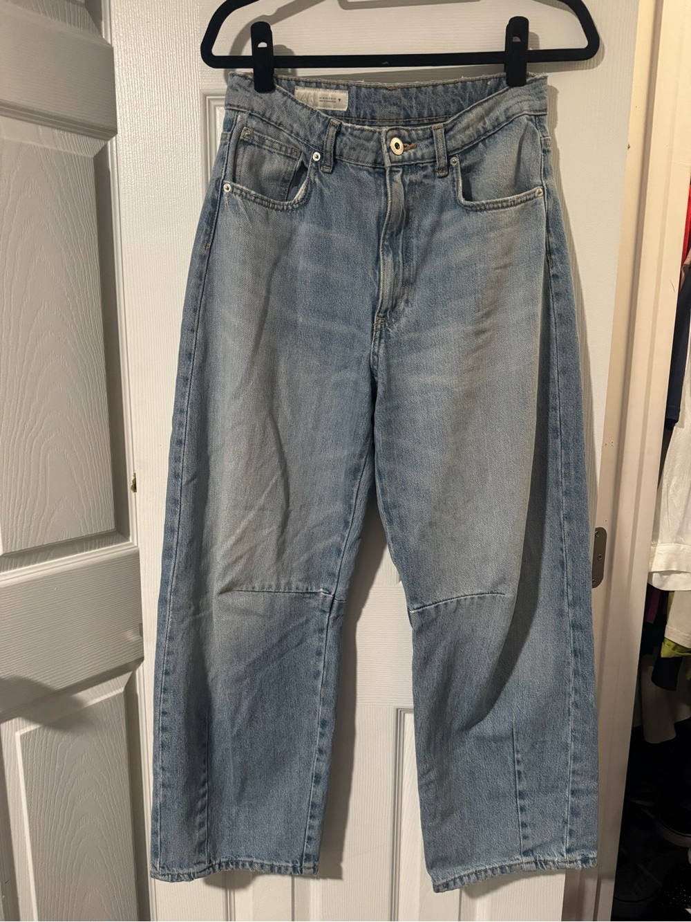 Zara Mid-Rise Baggy Balloon Jeans
